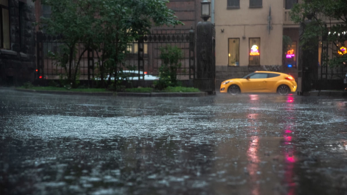 Жара в Петербурге сменится грозами - tvspb.ru