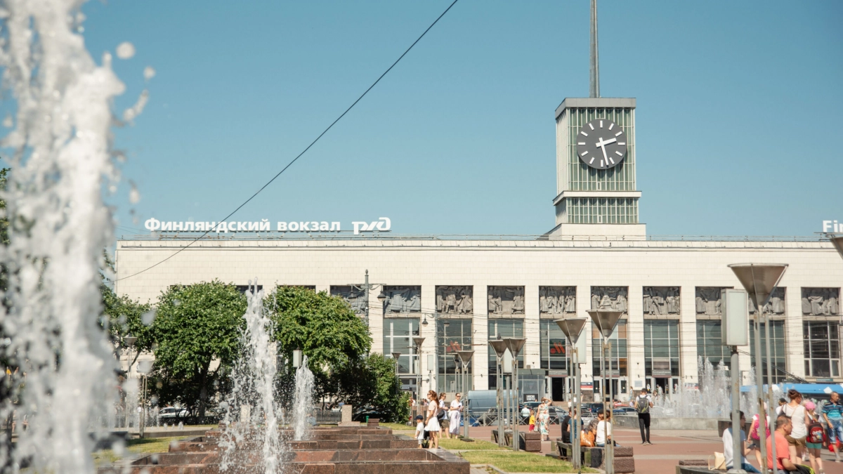 На Финляндском вокзале задержали женщину, находившуюся в федеральном розыске - tvspb.ru