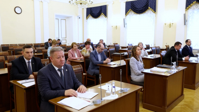 Доходы бюджета и «Эффективный регион»: что обсуждали на рабочем совещании губернатора Санкт-Петербурга Александра Беглова с членами правительства
