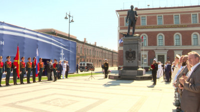 Губернатор Санкт-Петербурга Александр Беглов принял участие в торжественной церемонии открытия памятника адмиралу Федору Ушакову