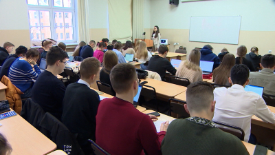 Расширить меры поддержки студентов предложил кандидат в губернаторы Санкт-Петербурга Максим Яковлев