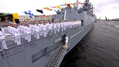 Кронштадтский морской завод подготовил более 30 кораблей и судов к Главному военно-морскому параду