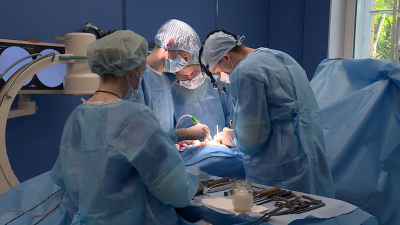 Петербургские хирурги провели уникальную операцию на позвоночнике