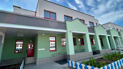 В Калининском районе ввели в эксплуатацию школу на 1 тысячу 375 учеников и детсад на 200 мест