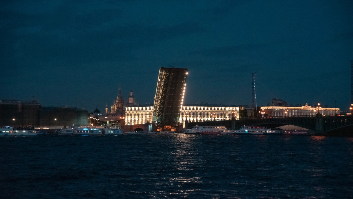 Три моста разведут в ночь на 2 декабря - tvspb.ru