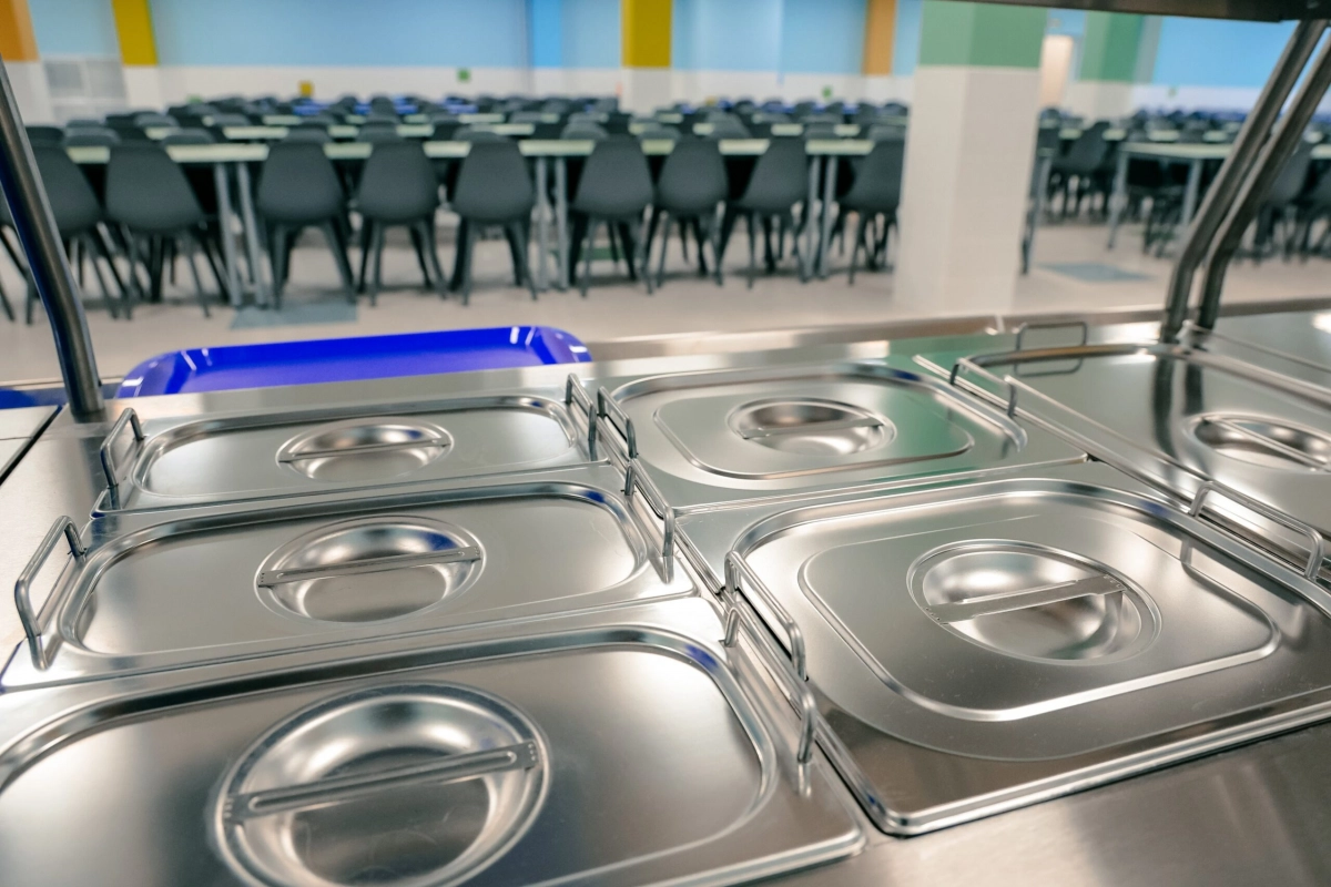 В школах Петербурга могут ввести новую систему питания  - tvspb.ru