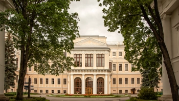 Александр Беглов: Молодёжная конференция «Будущее сильной России — в высоких технологиях» помогает Петербургу аккумулировать молодые таланты со всей страны