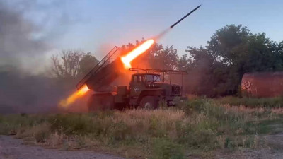 В Минобороны показали кадры работы боевой машины РСЗО «Град»