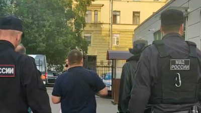 В Петербурге задержали блогера Алексея Поднебесного