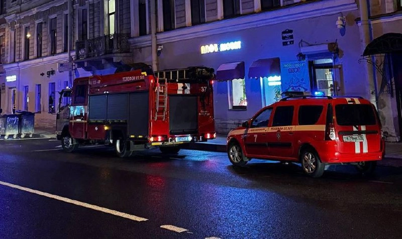 Петербуржцам объяснили, из-за чего в доме на Гороховой рухнуло перекрытие между этажами - tvspb.ru