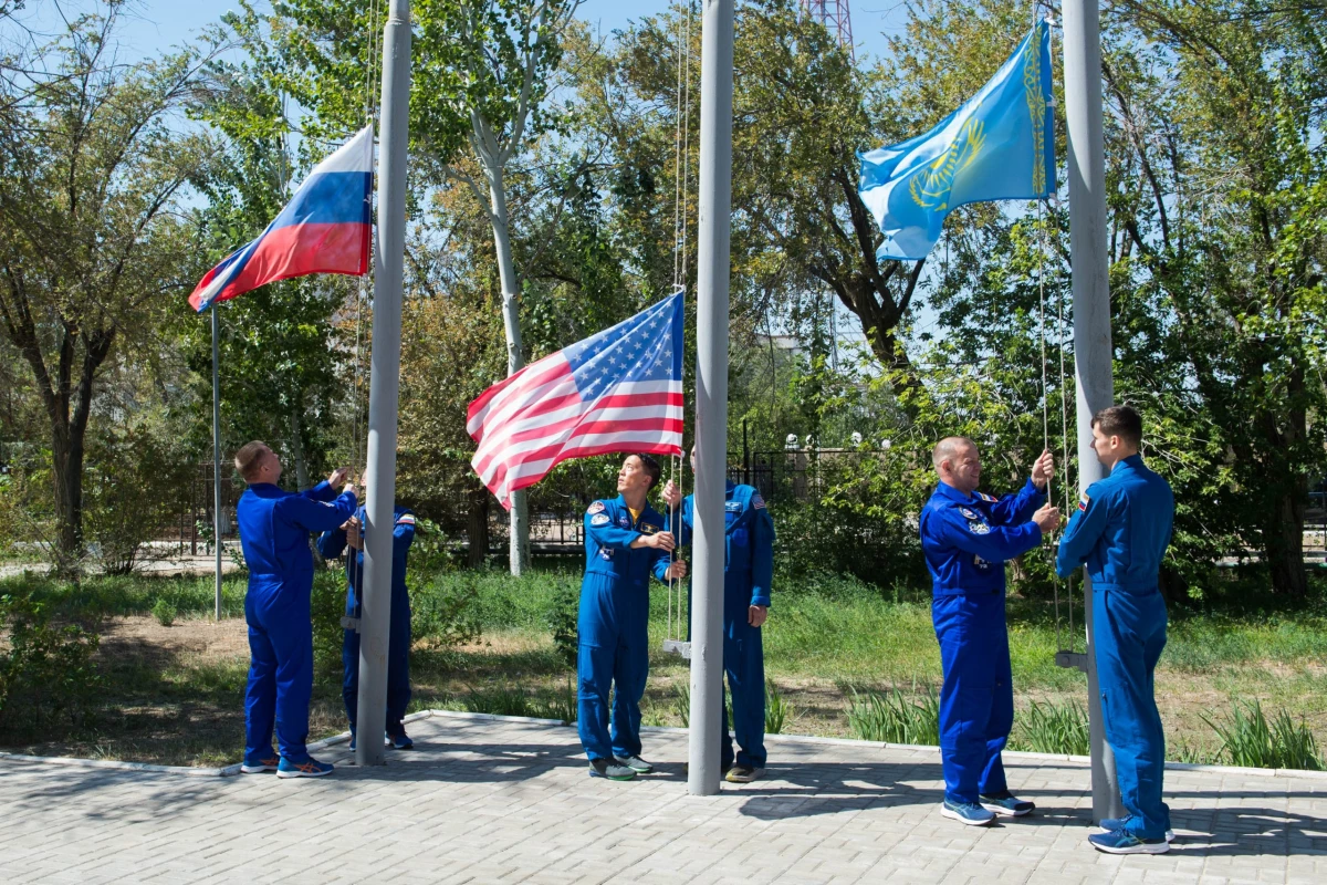 На Байконуре стартовал последний этап подготовки нового экипажа к космическому полёту на МКС - tvspb.ru