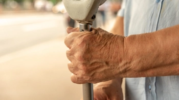 Петербурженка заплатила 133 тысячи рублей за лечение, которое положено по полису ОМС