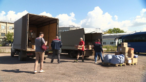 За неделю в Петербурге собрали 40 грузовиков гуманитарной помощи для 76 тысяч беженцев