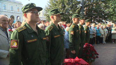 В День Ленинградского народного ополчения состоялась церемония возложения цветов  на площади Балтийского вокзала