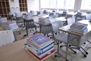 После пожара на НПЗ в Туапсе не работают 11 школ и 2 садика