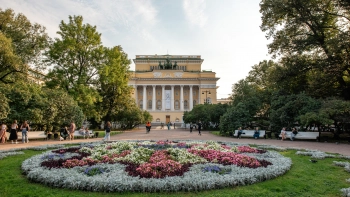 В Петербурге покажут спектакль «Живые и мертвые. Солдатами не рождаются»