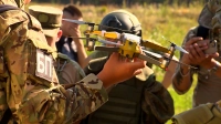 Для некоторых работающих военнослужащих установили сокращенное служебное время