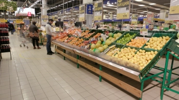 Наценки на социально значимые продукты снизились в магазинах России
