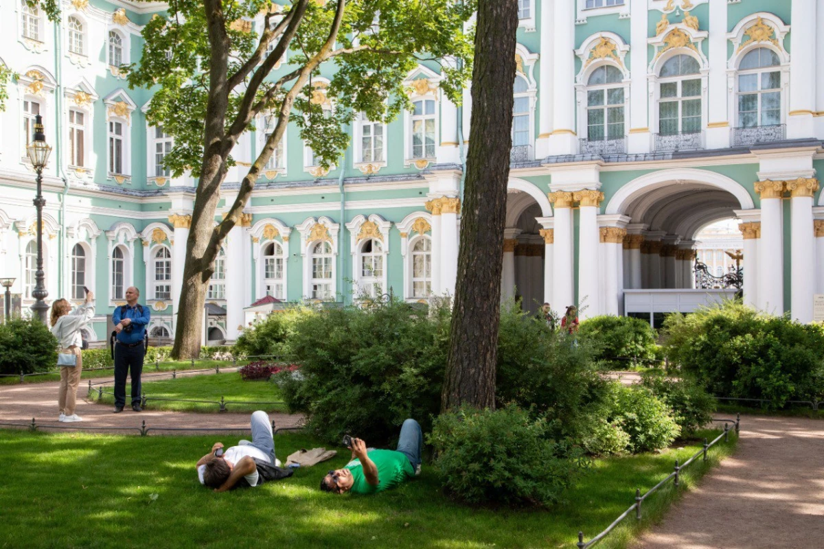 В Большом дворе Зимнего дворца пройдет концерт «Музыкальные променады» - tvspb.ru