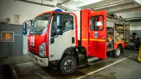В Лисьем Носу потушили горящую на площади 600 «квадратов» промзону