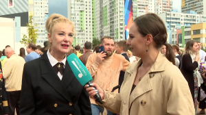 В рынду бей: первый звонок в Морском лицее в Приморском районе