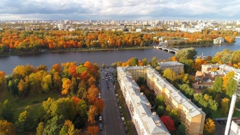 Облачно и без дождей – какая погода ждет петербуржцев 27 октября