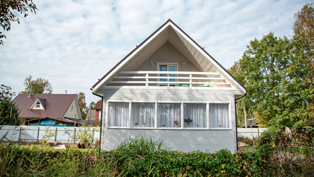 Россияне стали чаще арендовать для отдыха компанией дома, а не квартиры - tvspb.ru