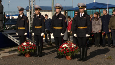 В Красносельском районе почтили память бойцов Первого морского десанта