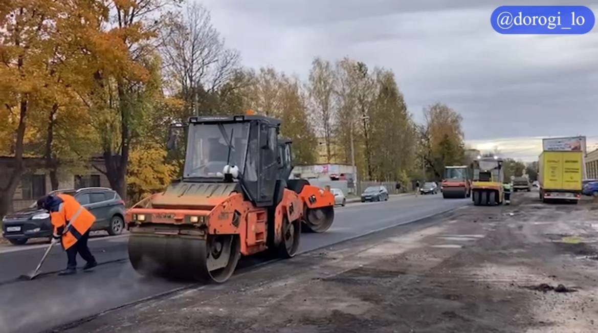 Новый асфальт появился на въезде в Сиверский - tvspb.ru