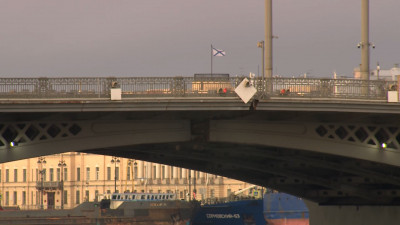 Благовещенский мост будет разведен из-за киносъемок до 13:00