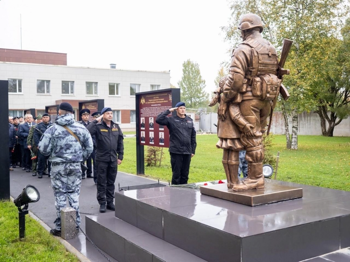 В Петербурге отметили День создания отрядов мобильных особого назначения Росгвардии - tvspb.ru