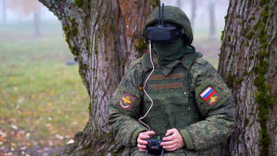 Навыки управления FPV-дронами совершенствуют военнослужащие ЛенВО