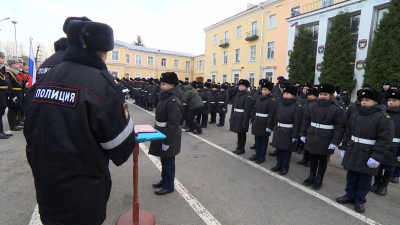 В Петербурге ученики специализированных классов впервые принесли клятву в университете МВД