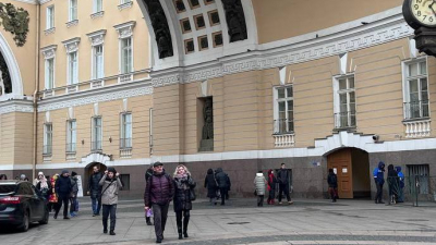 В центре Петербурга закрыли еще две незаконные торговые точки