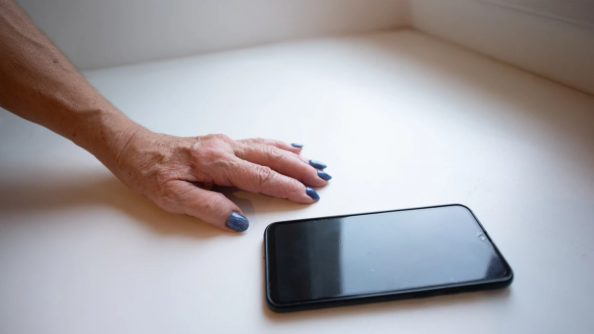 В Петербурге обманувшего пенсионерку на 600 тысяч рублей врача-хирурга задержали - tvspb.ru