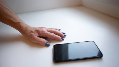 В Петербурге обманувшего пенсионерку на 600 тысяч рублей врача-хирурга задержали