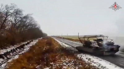 Операторы беспилотников обнаружили американский танк территории России