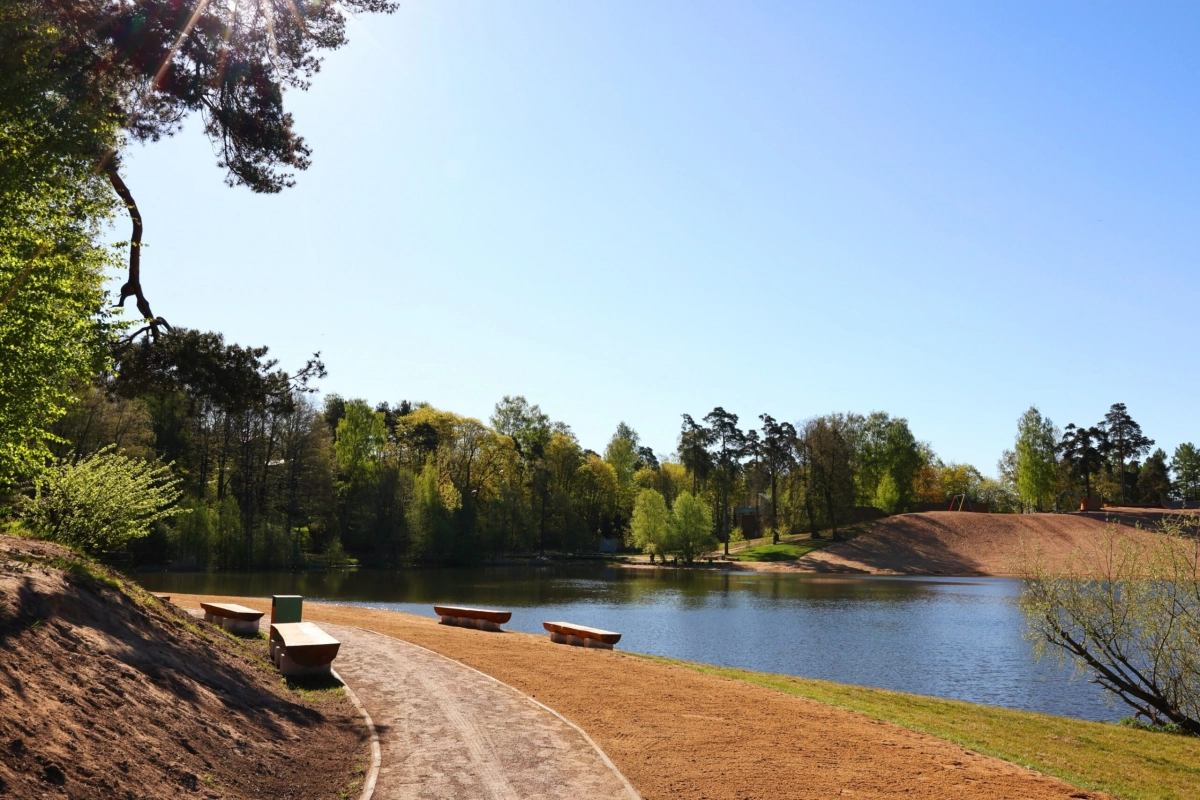 В Петербурге обсудили оздоровление Суздальских озер и борьбу с сине-зелеными водорослями - tvspb.ru