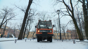 Как коммунальные службы борются с гололедом