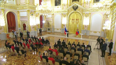 Владимир Путин вручил государственные награды Российской Федерации победителям Паралимпийских летних игр 2024 года