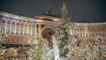 Борис Пиотровский рассказал, что ждет гостей на Дворцовой площади в Новый год