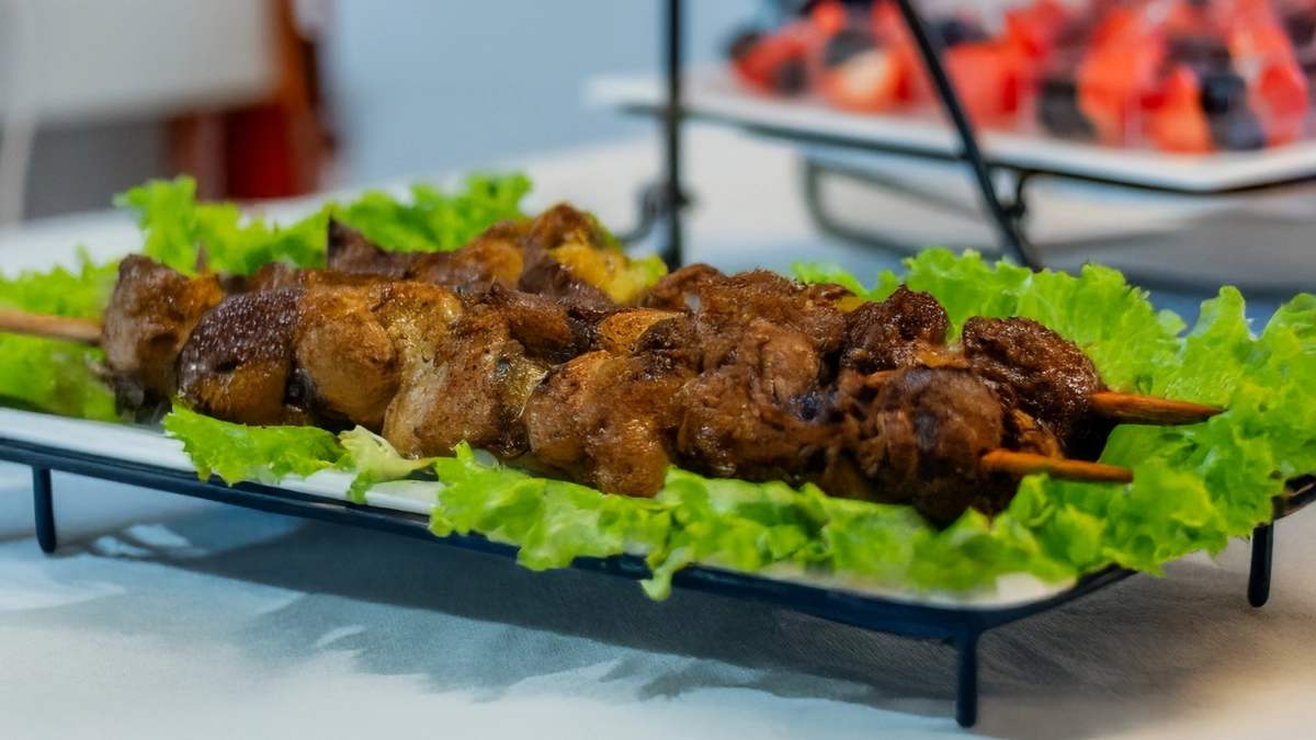 Россиянам раскрыли принципы идеального маринада для шашлыка - tvspb.ru