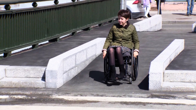 В Петербурге реализована адресная программа по занижению бордюрного камня