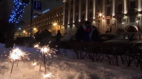 Петербуржцев призвали обеспечить безопасность детей в новогодние праздники