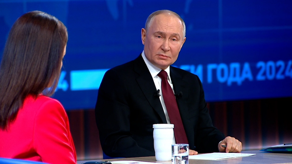 Владимир Путин открытками поздравил ветеранов Великой Отечественной войны с 80-летием Победы - tvspb.ru