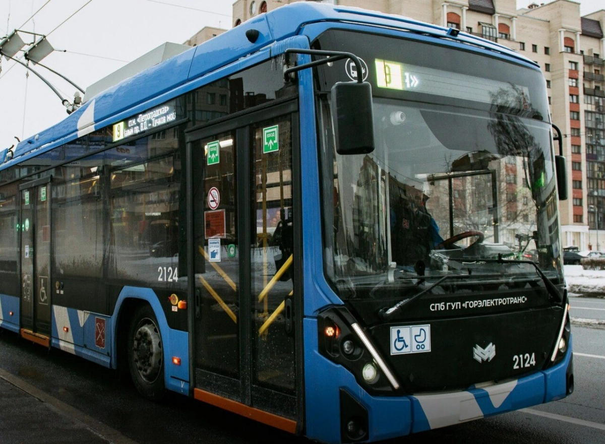 Троллейбусы с увеличенным автономным ходом перевезли в Петербурге за год почти 1,8 млн пассажиров - tvspb.ru