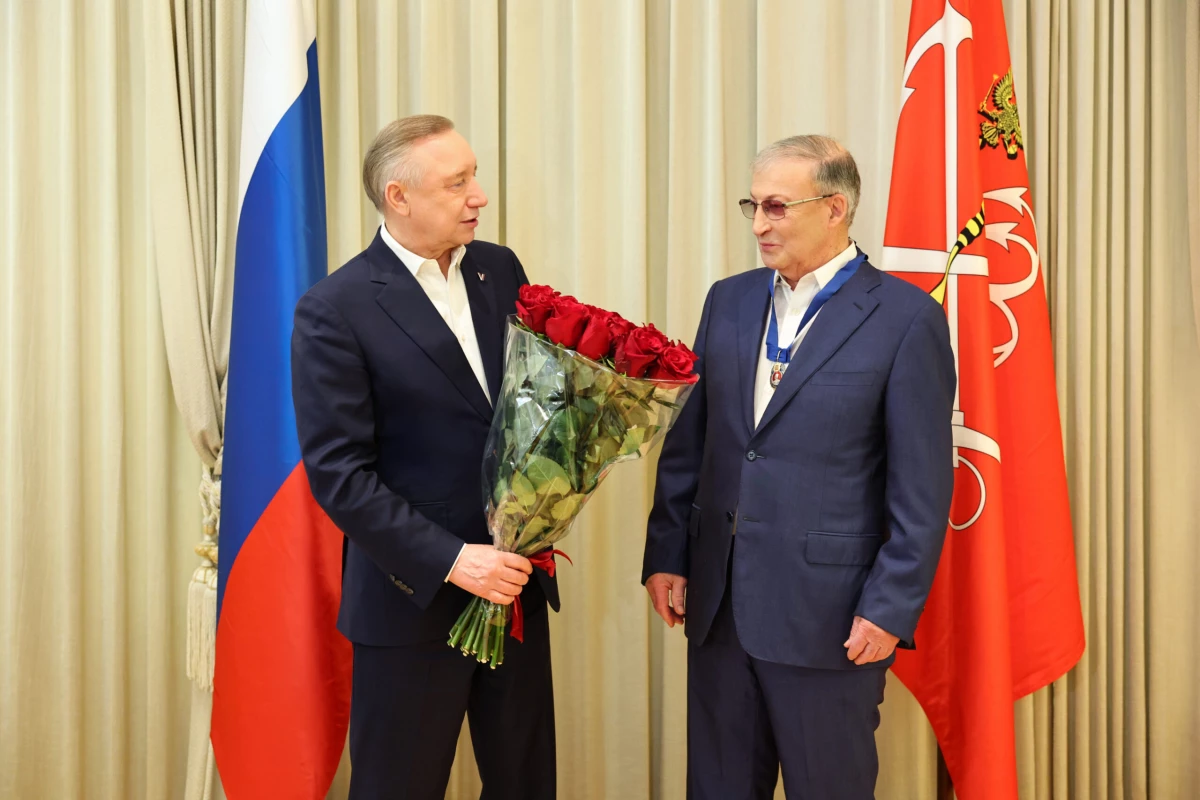 Александр Беглов: Для многих горожан Семён Альтов – живое воплощение черт петербургского характера - tvspb.ru