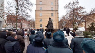 В Красногвардейском районе почтили память Героя Советского Союза Алии Молдагуловой