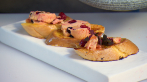 Полезный и изысканный завтрак. Французские тосты с ягодным маслом