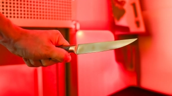 В Петербурге мужчина предстанет перед судом за попытку убийства двух знакомых на Краснопутиловской улице